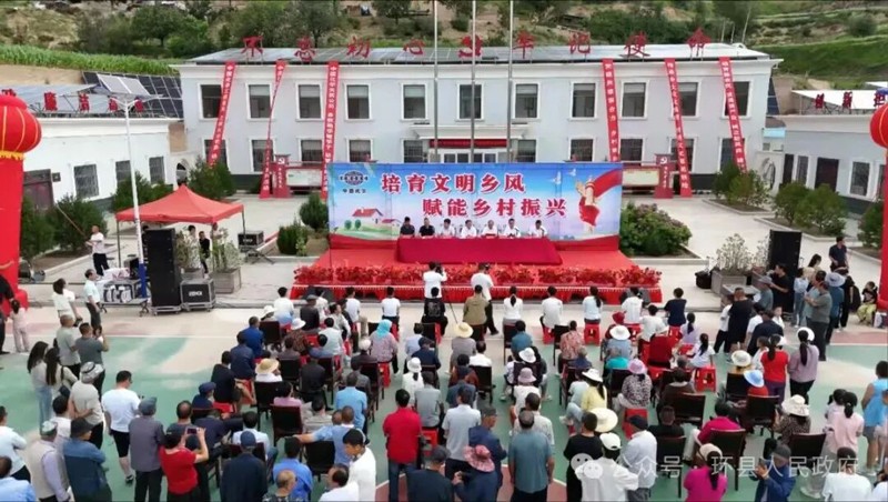 青春在隴原田地綻放——記中國化學(xué)工程集團(tuán)派駐環(huán)縣洪德鎮(zhèn)趙洼村第一書記　秦超6