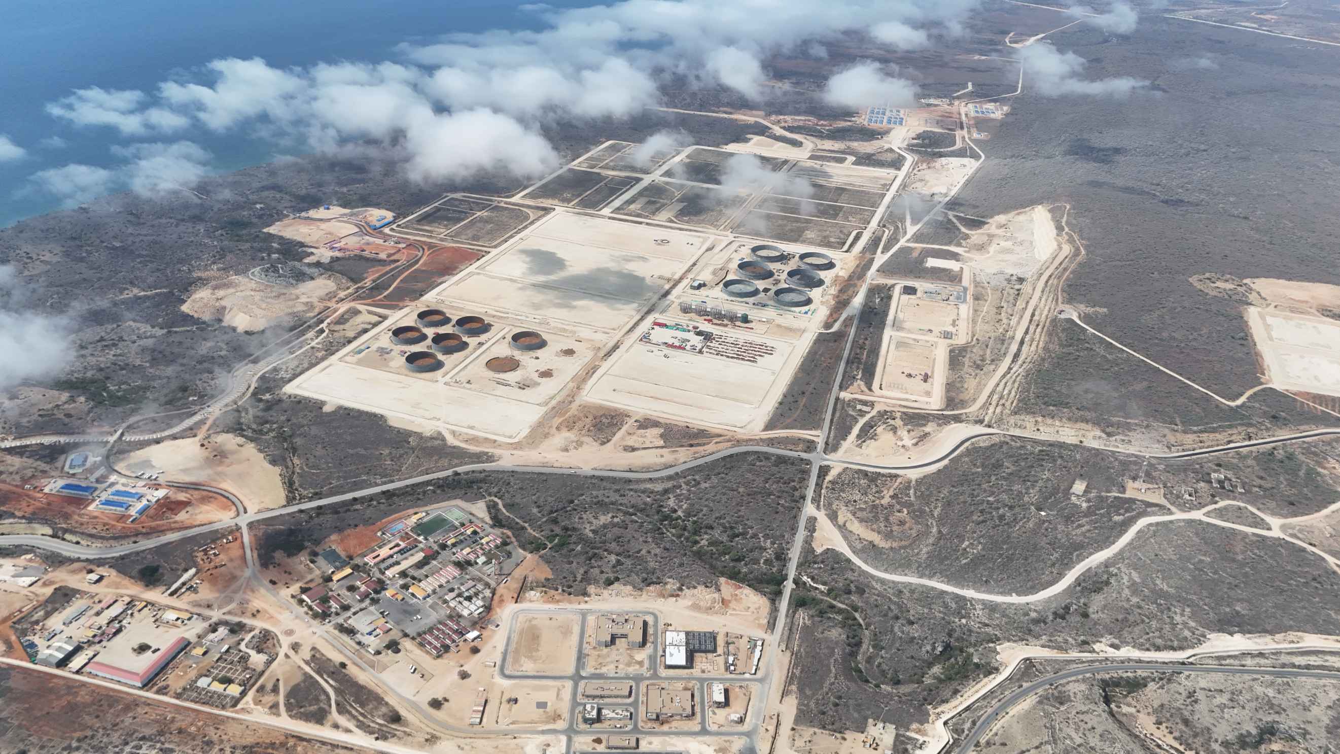 安哥拉洛比托煉油項(xiàng)目（安哥拉國(guó)）