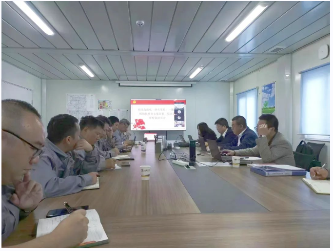 天辰公司黨委巡察組對(duì)裕龍島煉化一體化項(xiàng)目（一期）現(xiàn)場(chǎng)臨時(shí)黨支部開(kāi)展巡察、綜合監(jiān)督檢查