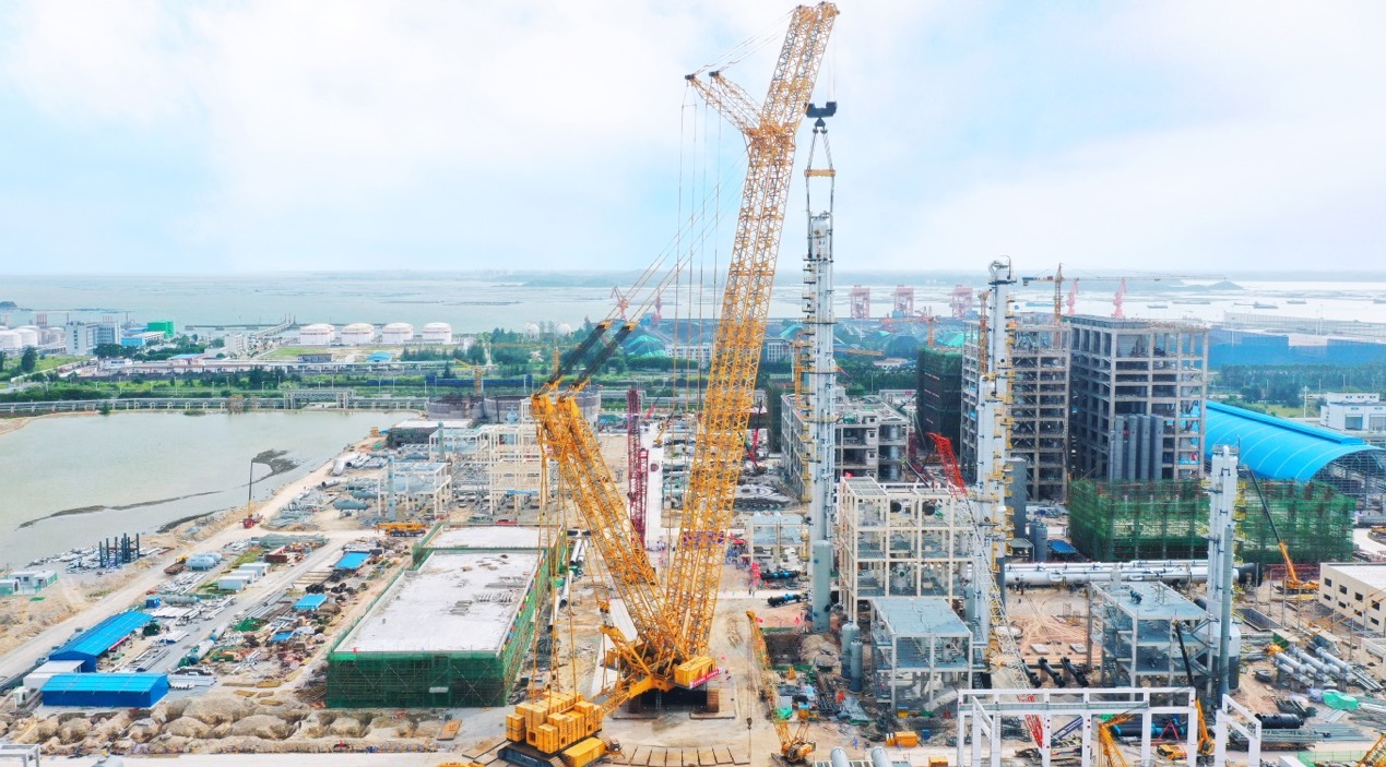 TCC Guangxi Huayi Project's Methanol Wash Column was Lifting in Place